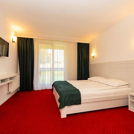 Hotel Cirus Predeal Bagian luar foto