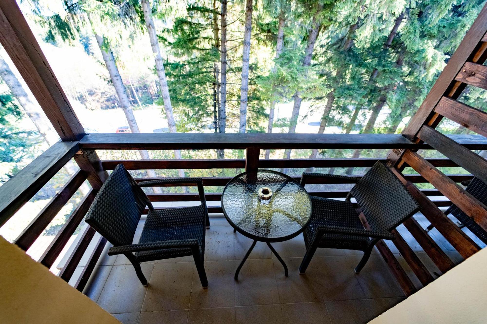 Hotel Cirus Predeal Bagian luar foto